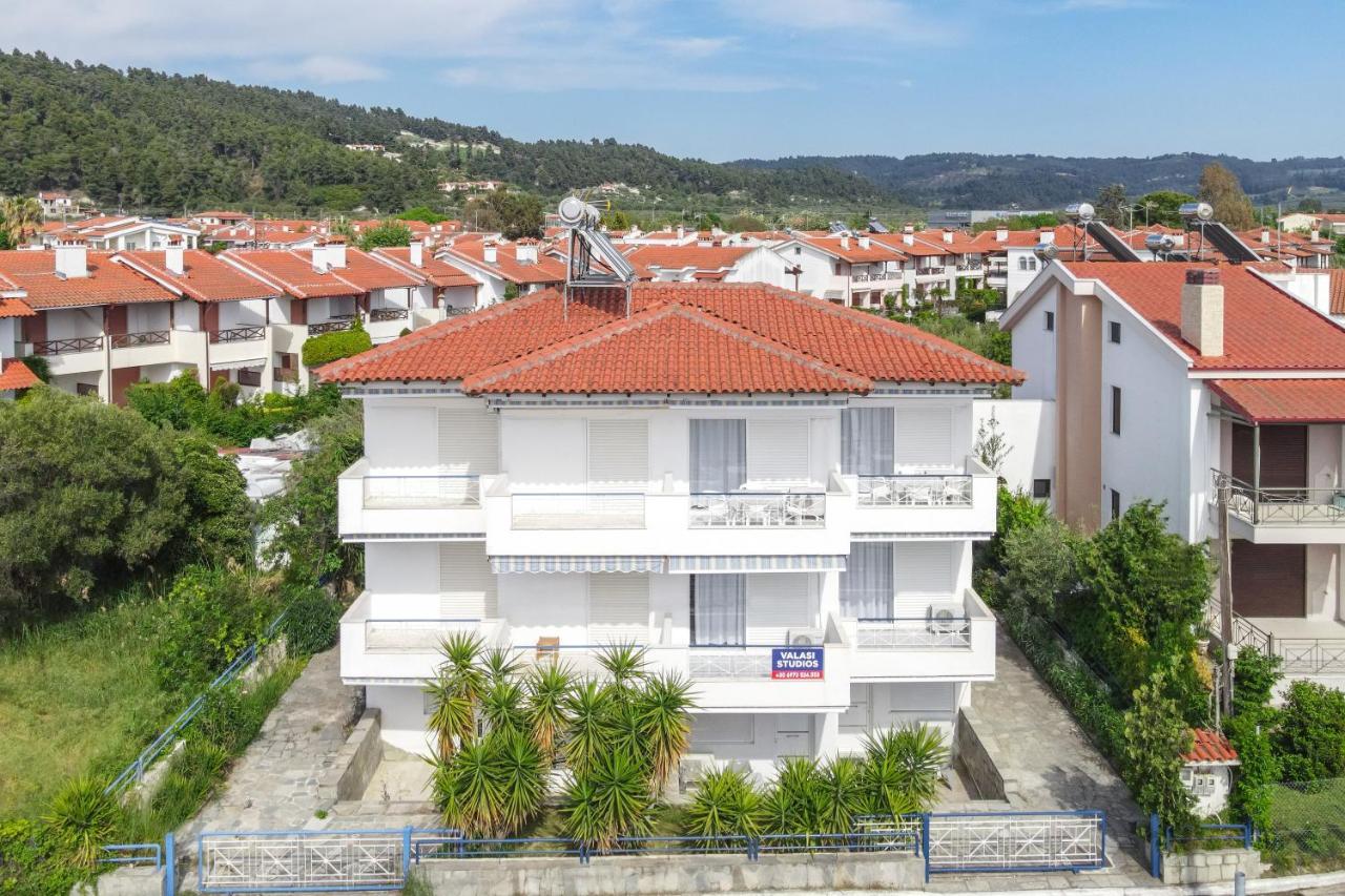 Valasi Studios Skala Fourkas Bagian luar foto